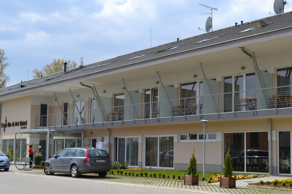 Szepia Bio And Art Hotel Zsámbék Exterior foto