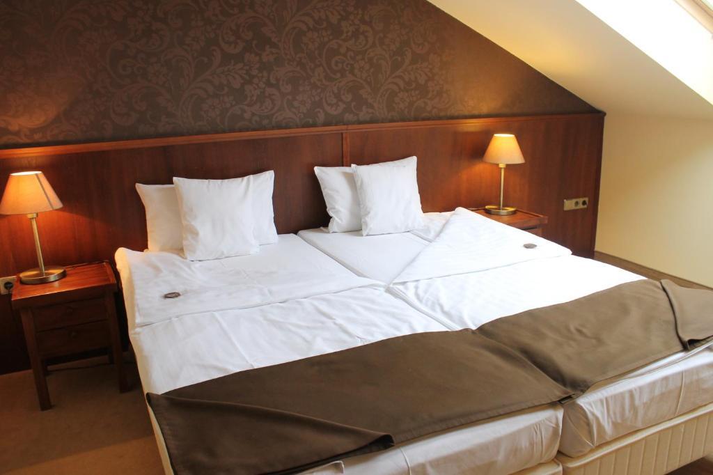 Szepia Bio And Art Hotel Zsámbék Quarto foto